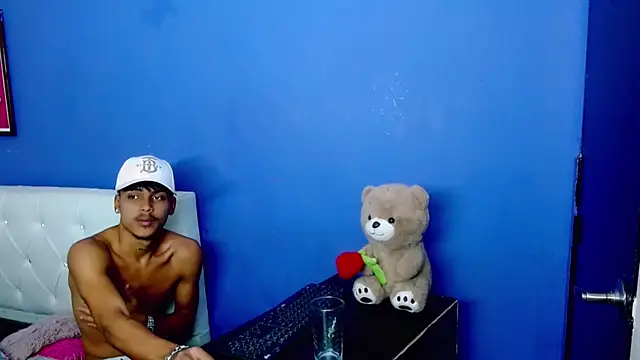Angel_foxc13 Live XXX-chat