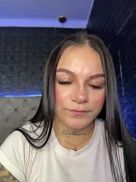 Онлайн чат XXX Megaan__More