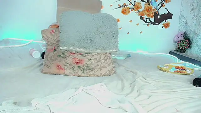 XXX chat uživo modela Khelany