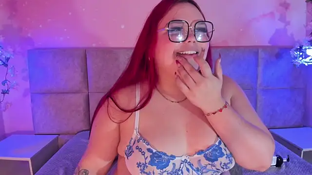 XXX chat uživo modela Lushi_Love