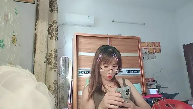 دردشة Lili_666 الجنسية المباشرة