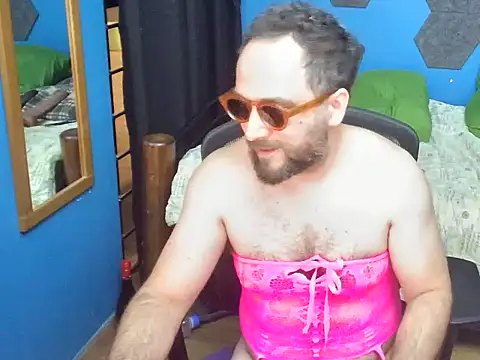 MachoPutito's Live XXX Chat