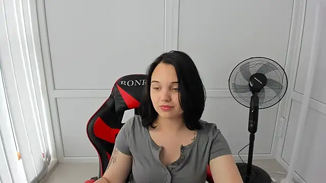 Caroline_cutte's Live XXX Chat