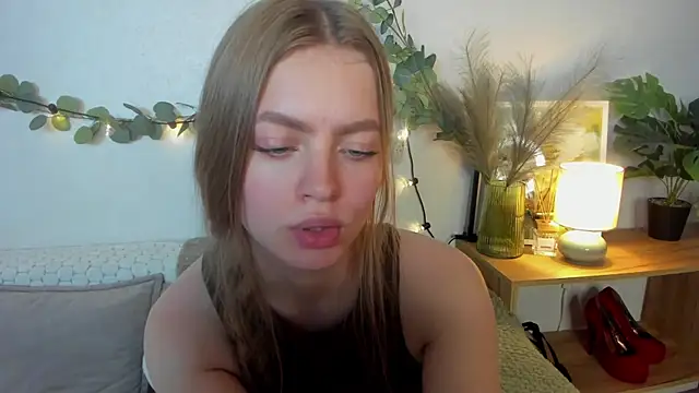 Chat XXX ao vivo de HoneyEmilly