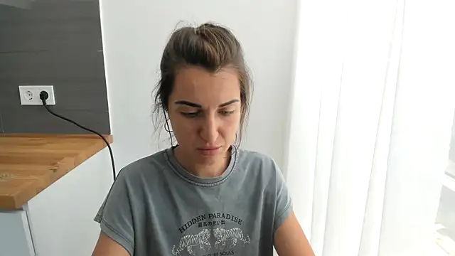 XXX chat uživo modela summmmersky1