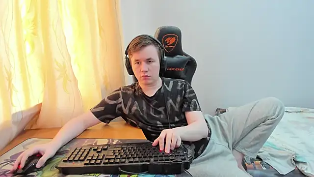 iliaskrislove's Live XXX Chat