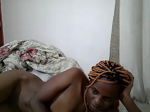 Chat XXX ao vivo de queen_beev