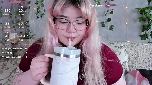 Chatroom XXX en direct de _CandyM1lky_