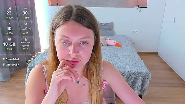 Chatroom XXX en direct de Kitkatvel