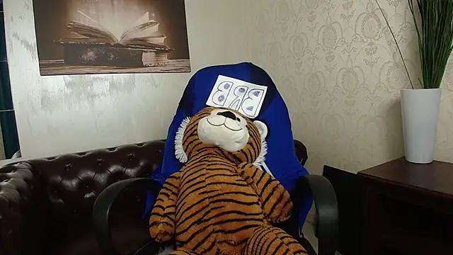 KyloEast's Live XXX Chat