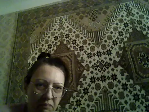 FayInessaKiss Chat XXX in diretta