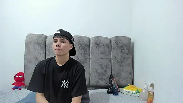 دردشة Bruno_Cruzz الجنسية المباشرة