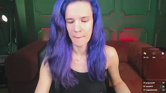 AuraLaunni's Live XXX Chat