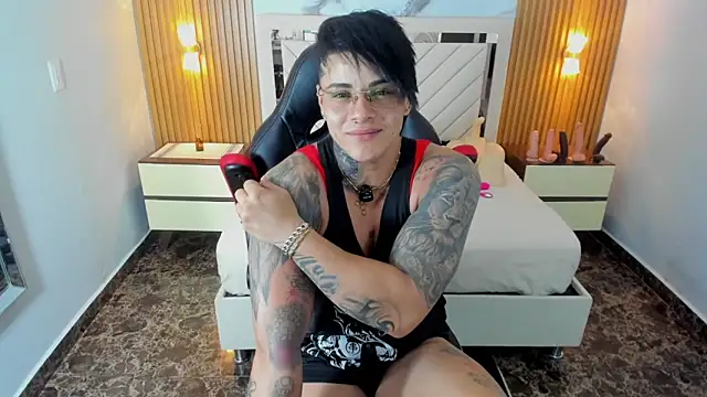KAROLLJONES1's Live XXX Chat