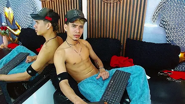 Skinny_cute_Alyer's Live XXX Chat