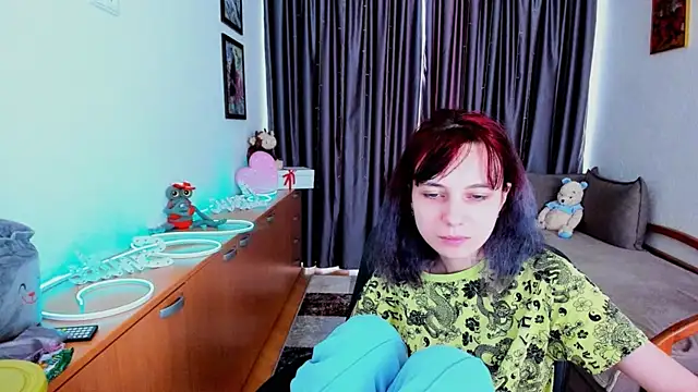 دردشة MiniLysii الجنسية المباشرة