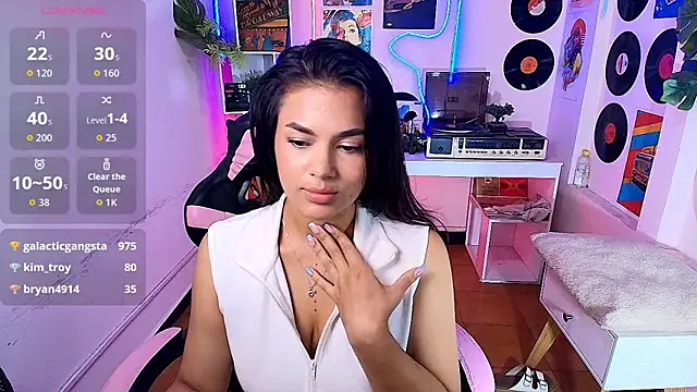 Duulce_mia Chat XXX in diretta