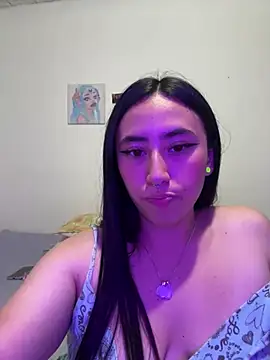 Show modela tuli_aily na web-kameri
