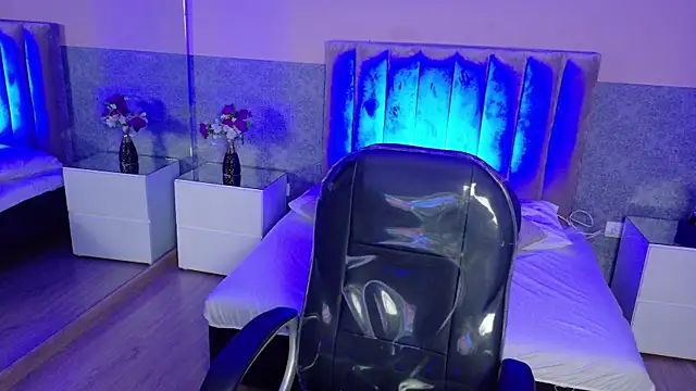 Derek_Sinn Chat XXX in diretta