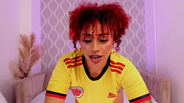 Nikki_Rousmel Chat XXX in diretta