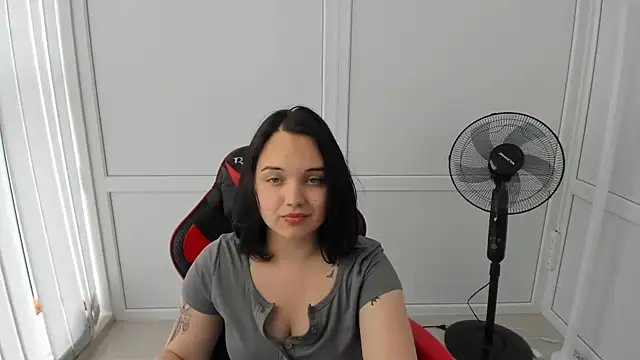 Caroline_cutte Obrolan Langsung XXX