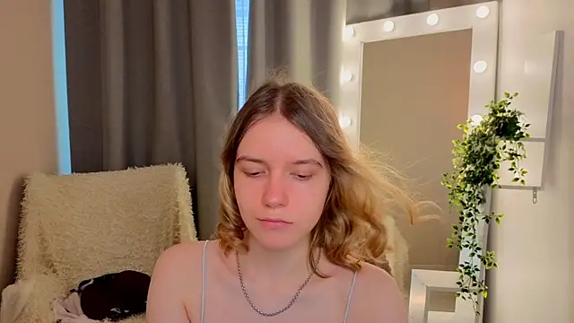 MilanaRayy Adlı Modelin Canlı XXX Sohbeti