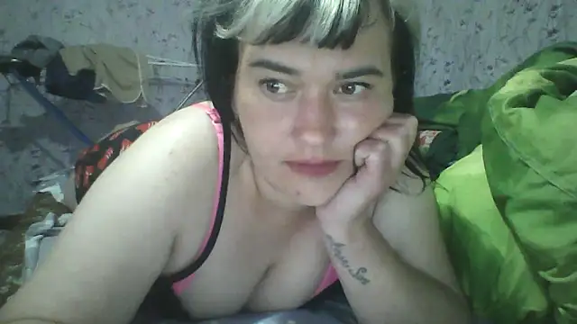 HollyLaBerry Live XXX-chat