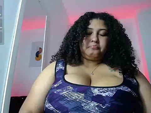 Chatroom XXX en direct de Ayliinn_