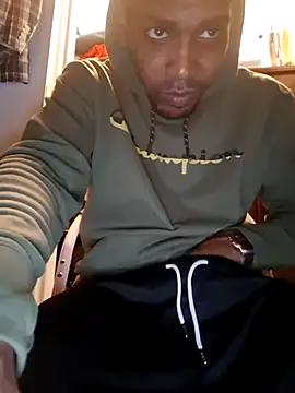 bigboytoy912's Live XXX Chat