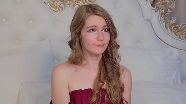 LisaStone Adlı Modelin Canlı XXX Sohbeti