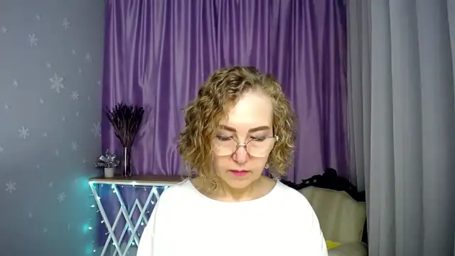 Czat XXX na żywo – queen_a_n_i
