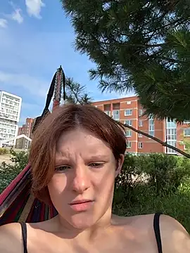 XXX chat uživo modela NinaParri
