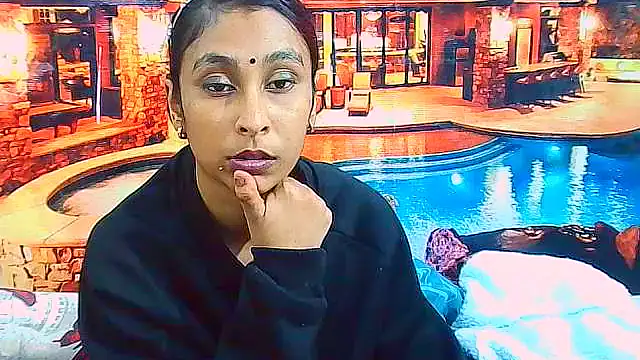 IndianSexyButt's Live XXX Chat