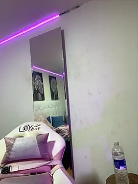 kylievoosx's Live XXX Chat