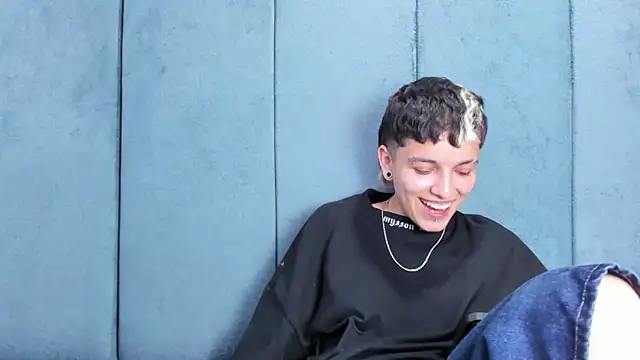 Megan_Thompson_'s Live XXX Chat