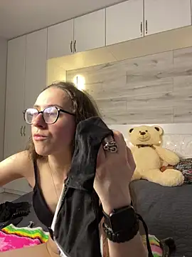 MartiniiSelenna's Live XXX Chat