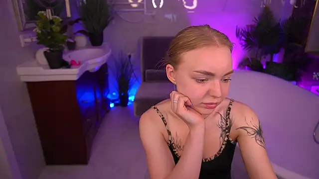 Chat +18 de EmilySunshineS ao vivo