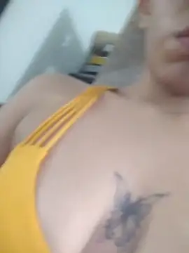 Apineapple07's Live XXX Chat