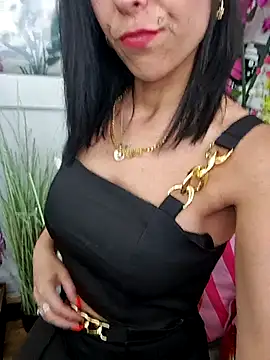 Chatroom XXX en direct de misscectito13