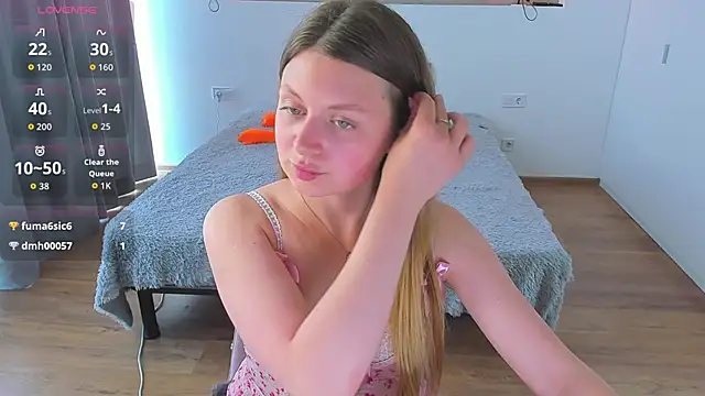 Kitkatvel élő XXX-chatje