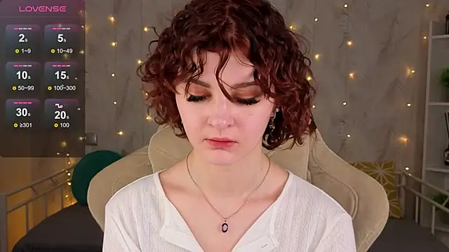 Kira__Fluffy Chat XXX live