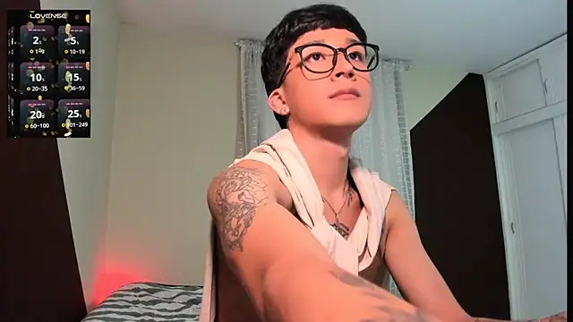 tom_Howard 现场XXX聊天