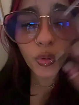 Abby_Raschell Show in webcam
