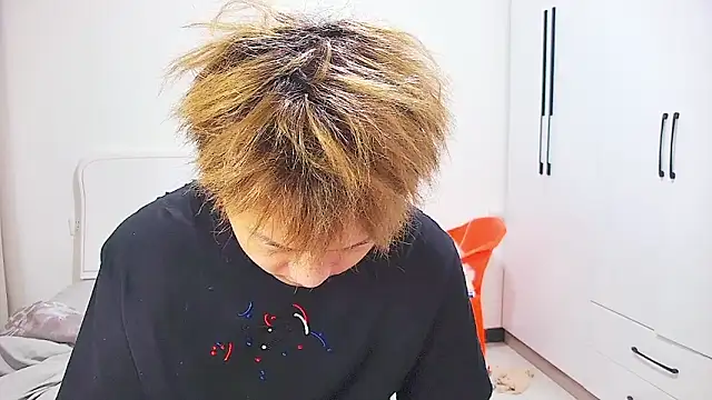 Chocolates-001 网络视讯表演