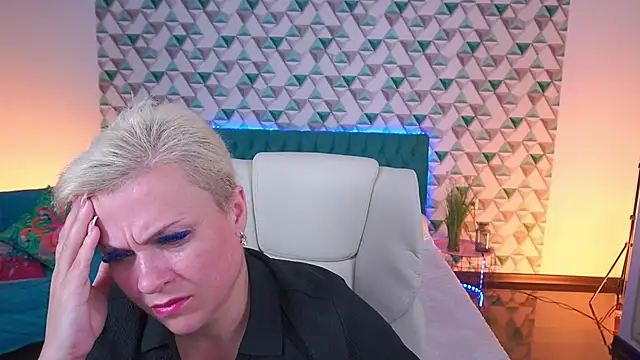 CrystalVibe's Live XXX Chat