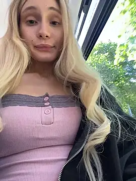 Pink_Kiss লাইভ XXX চ্যাট