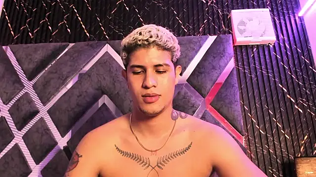 dominic_connor Chat XXX live