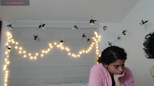 Sarabubbie Chat XXX live