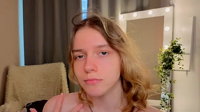 MilanaRayy's Live XXX Chat