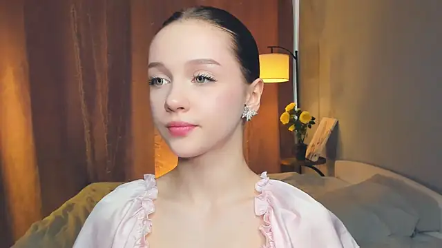 SharriSang élő XXX-chatje